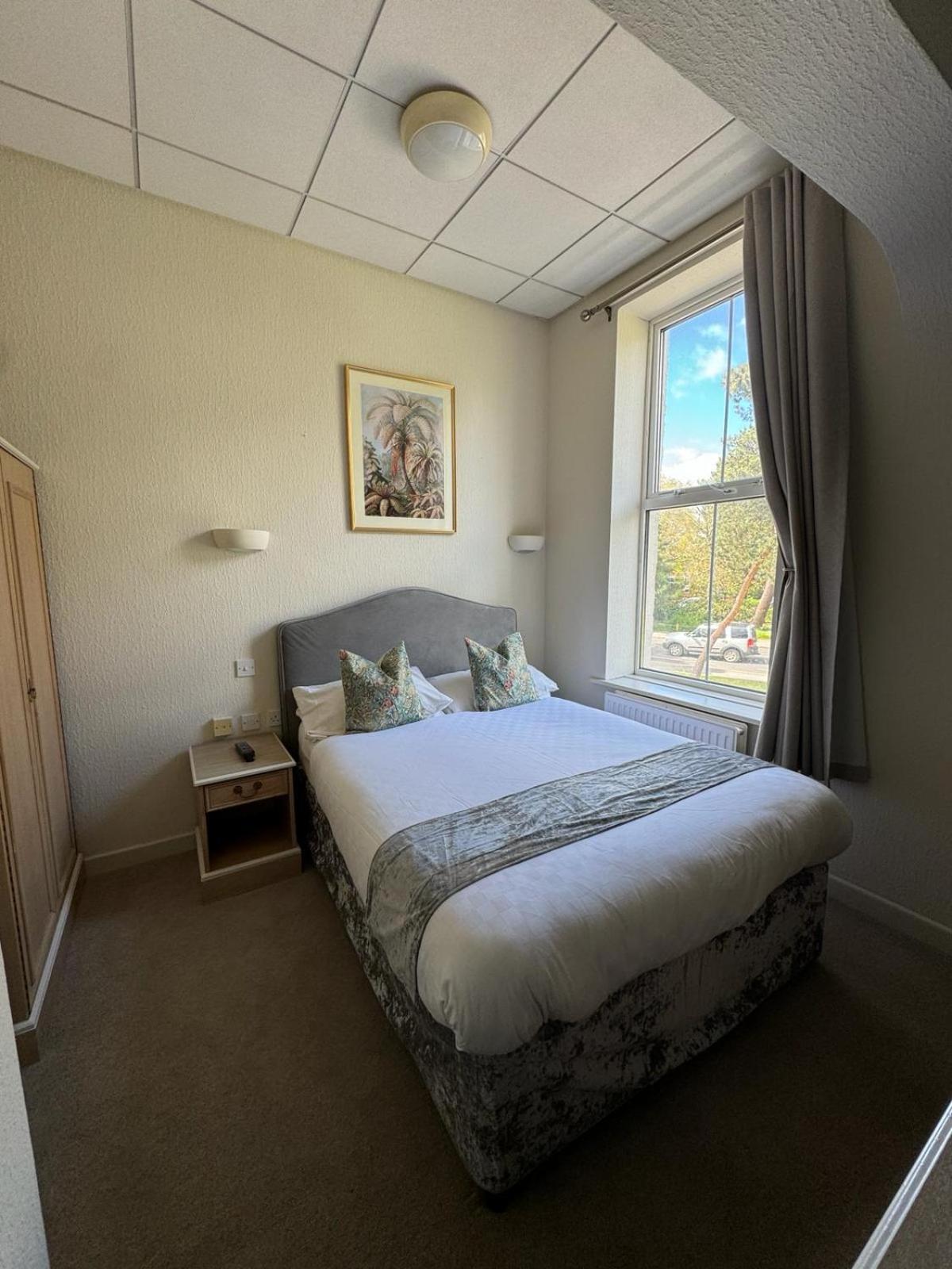 The Mayfair Hotel Bournemouth Exteriör bild